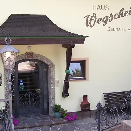 Haus Wegscheider 아파트
